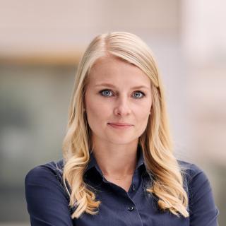 Nadine Menke, Steuerberaterin